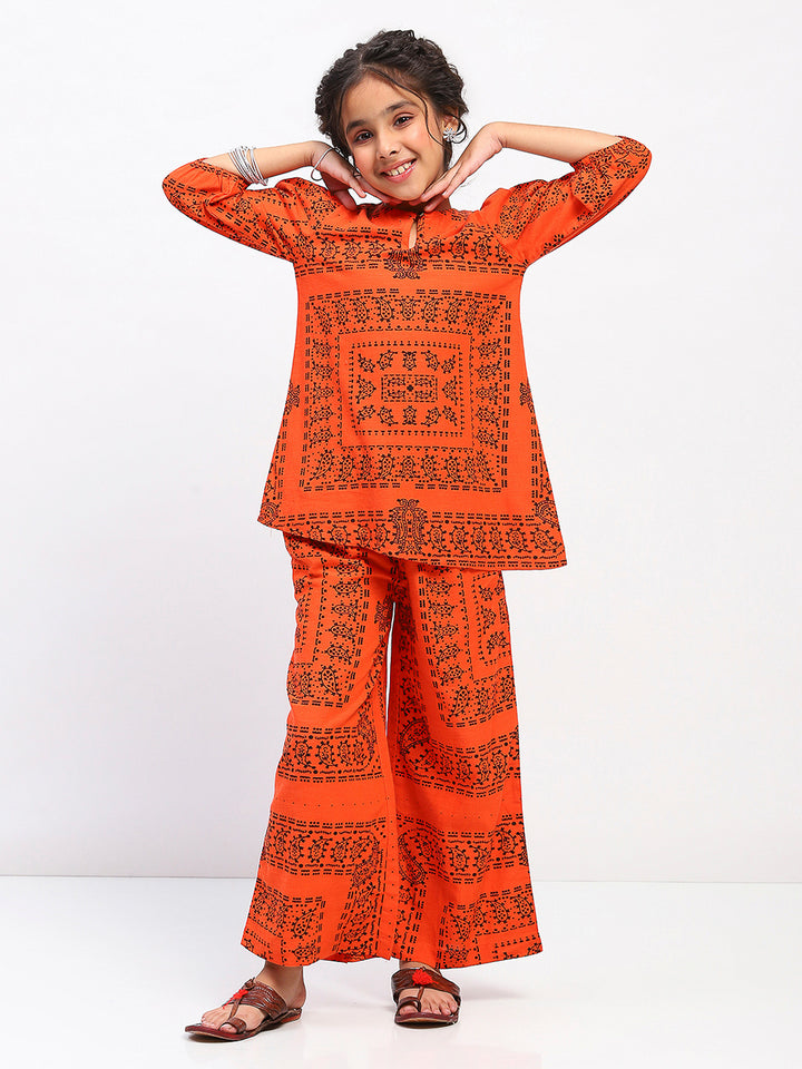 Girls Orange Cotton Tribal Print Ethnic Kurta & Pant Set