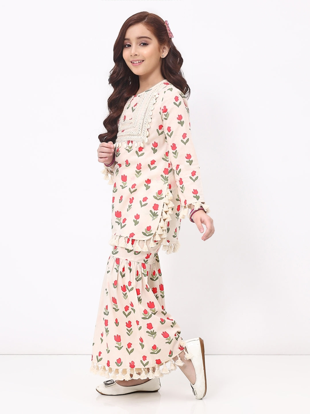 Girls Off white Floral Print Ethnic kurti and sharara Set