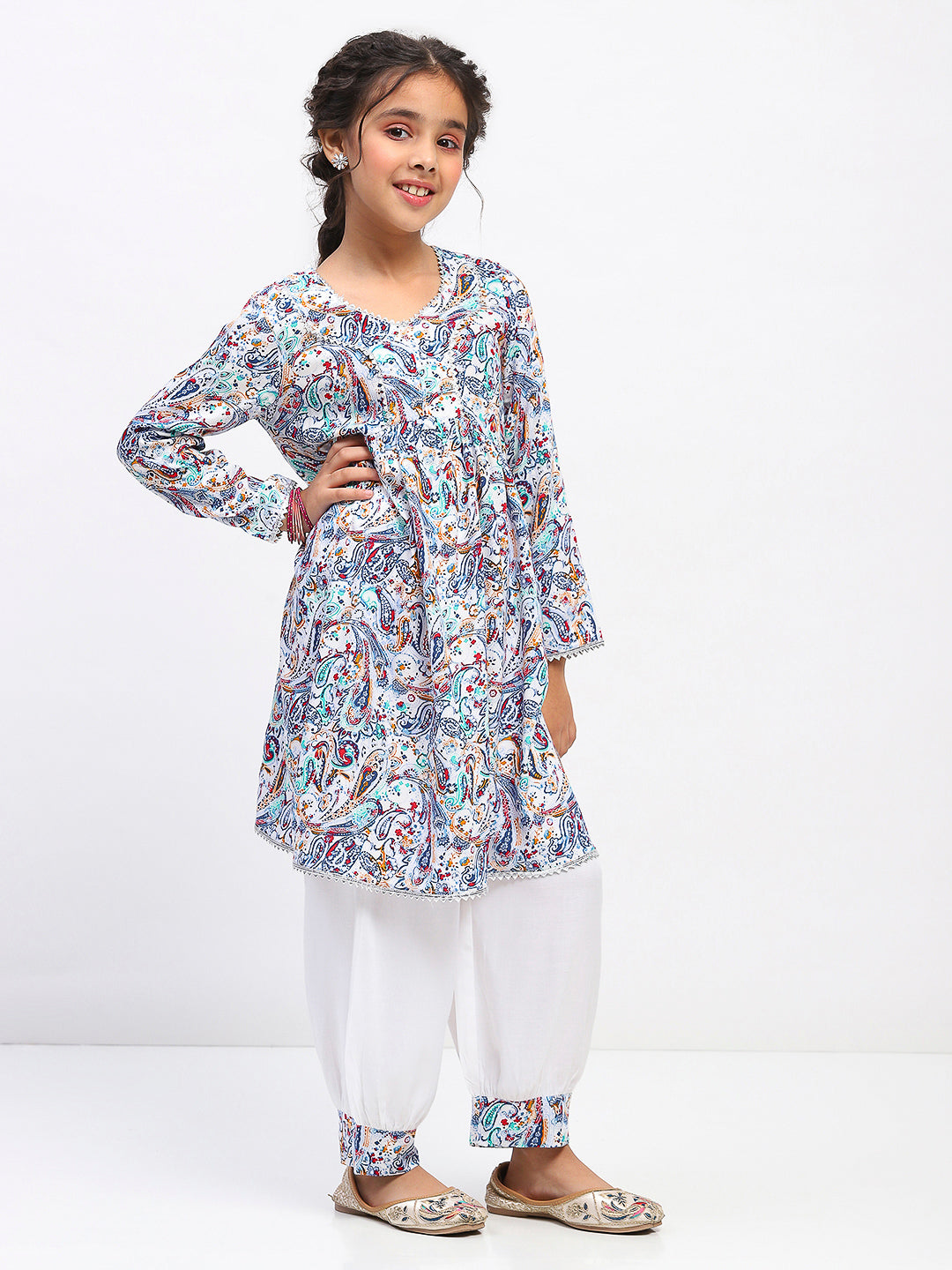 Girls Full Sleeve Paisley Print Ethnic Kurta and Bottom Set