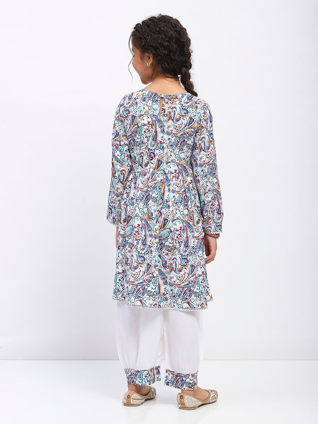 Girls Full Sleeve Paisley Print Ethnic Kurta and Bottom Set