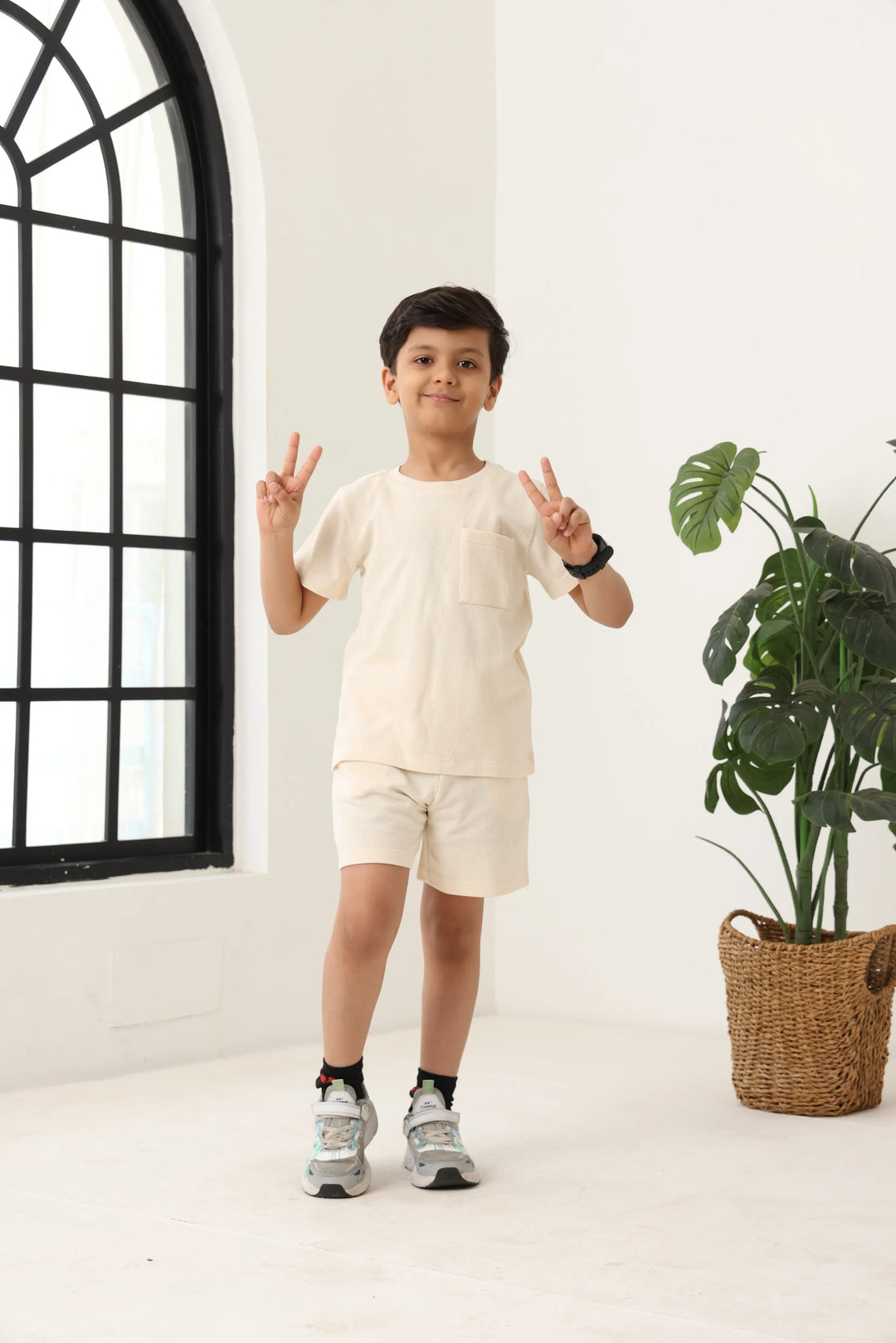 Spunkies Boys Cream Solid Crew Neck Short Sleeves T-Shirt and Shorts Set