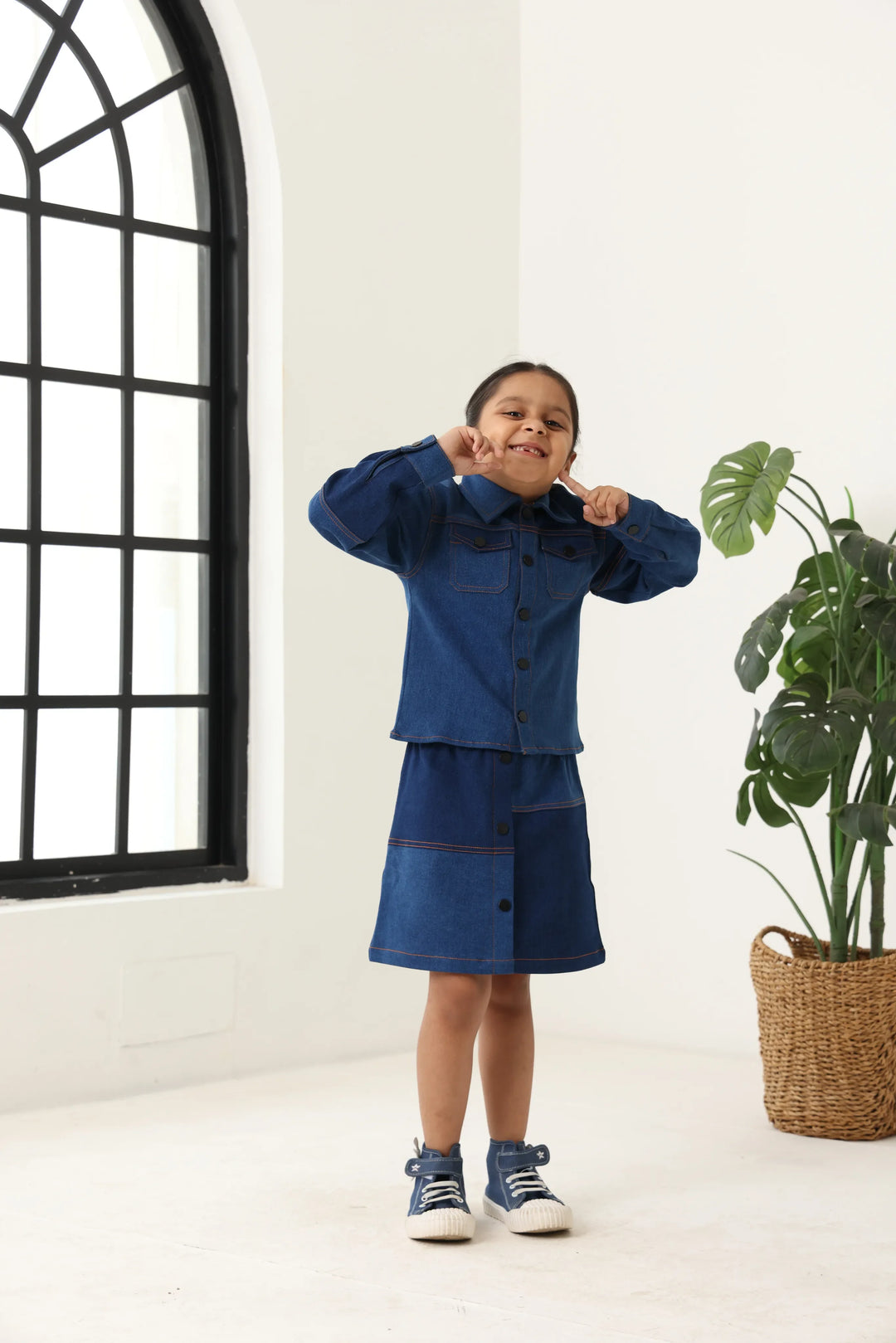 Spunkies Girls Navy Blue Color-Blocked Collared Long Sleeves Shirt and Skirt Set