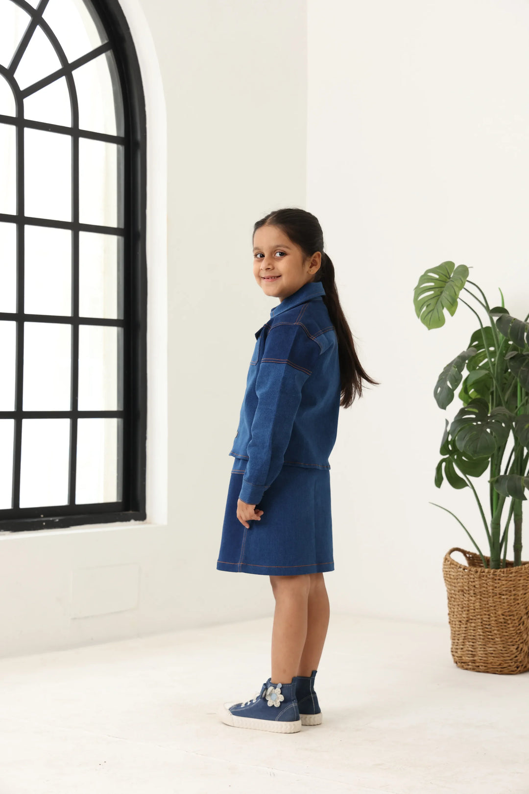 Spunkies Girls Navy Blue Color-Blocked Collared Long Sleeves Shirt and Skirt Set