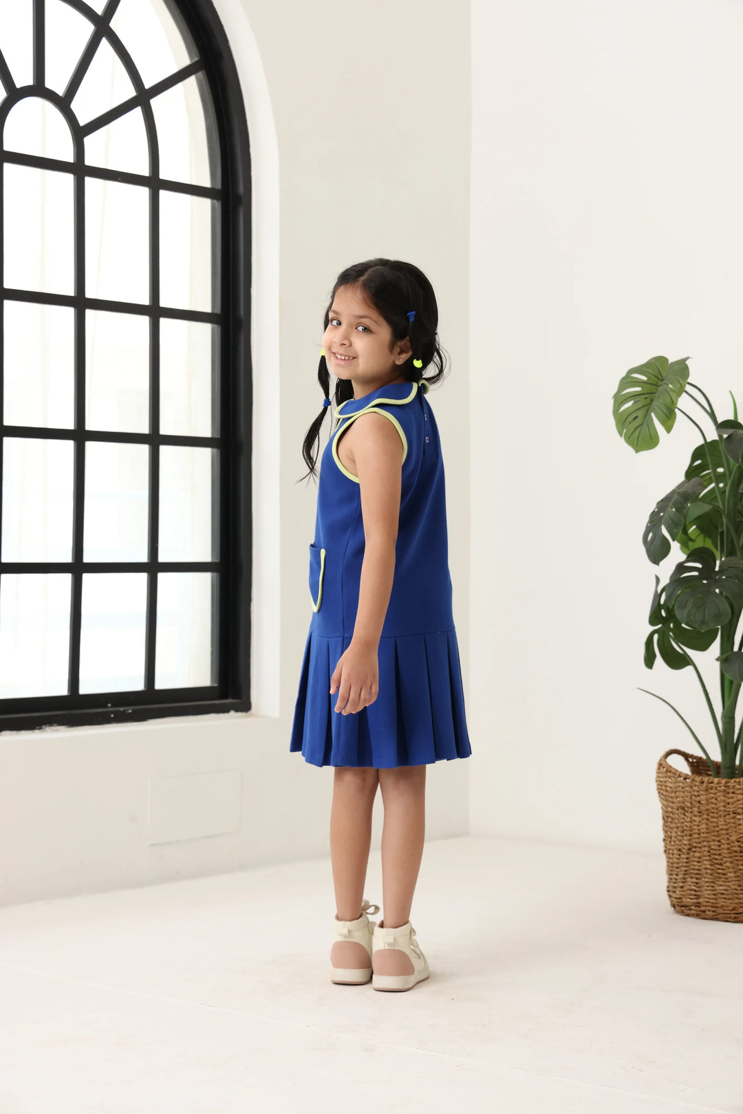 Spunkies Blue Girls Solid Peter Pan Collar Sleeveless Pleated A-Line Dress