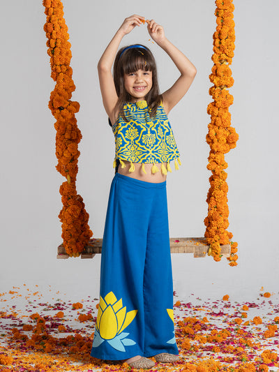 Comfortable top and pant set embellished with hand made tassel for Girls