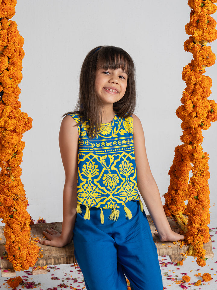 Comfortable top and pant set embellished with hand made tassel for Girls