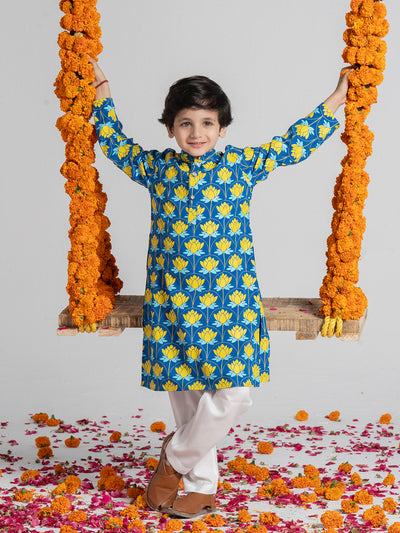 Boys Flower Design Kurta Set In Blue