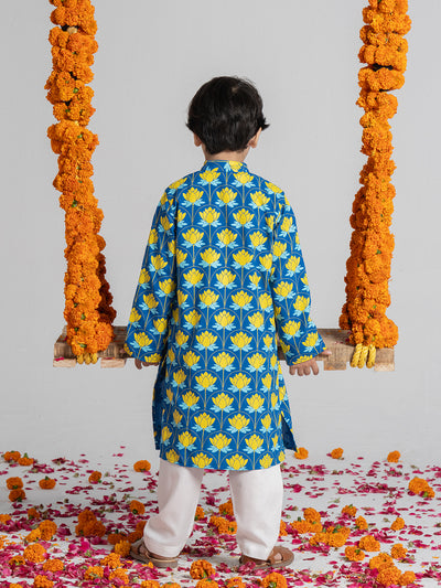 Boys Flower Design Kurta Set In Blue